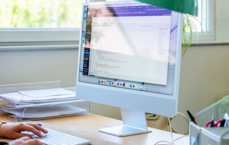 Texte alternatif : Site e-commerce en développement chez Réulys