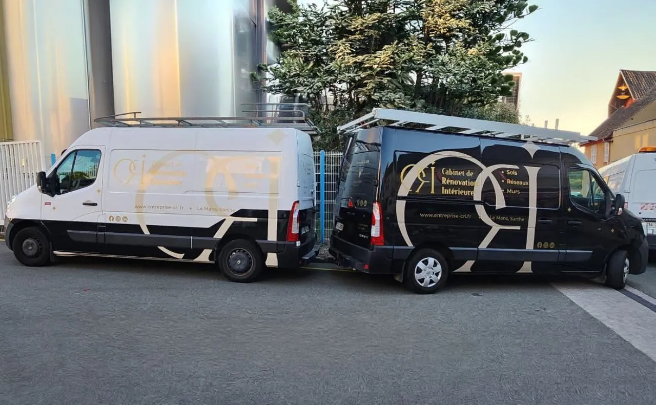 Covering publicitaire d’utilitaires réalisé par Réulys.